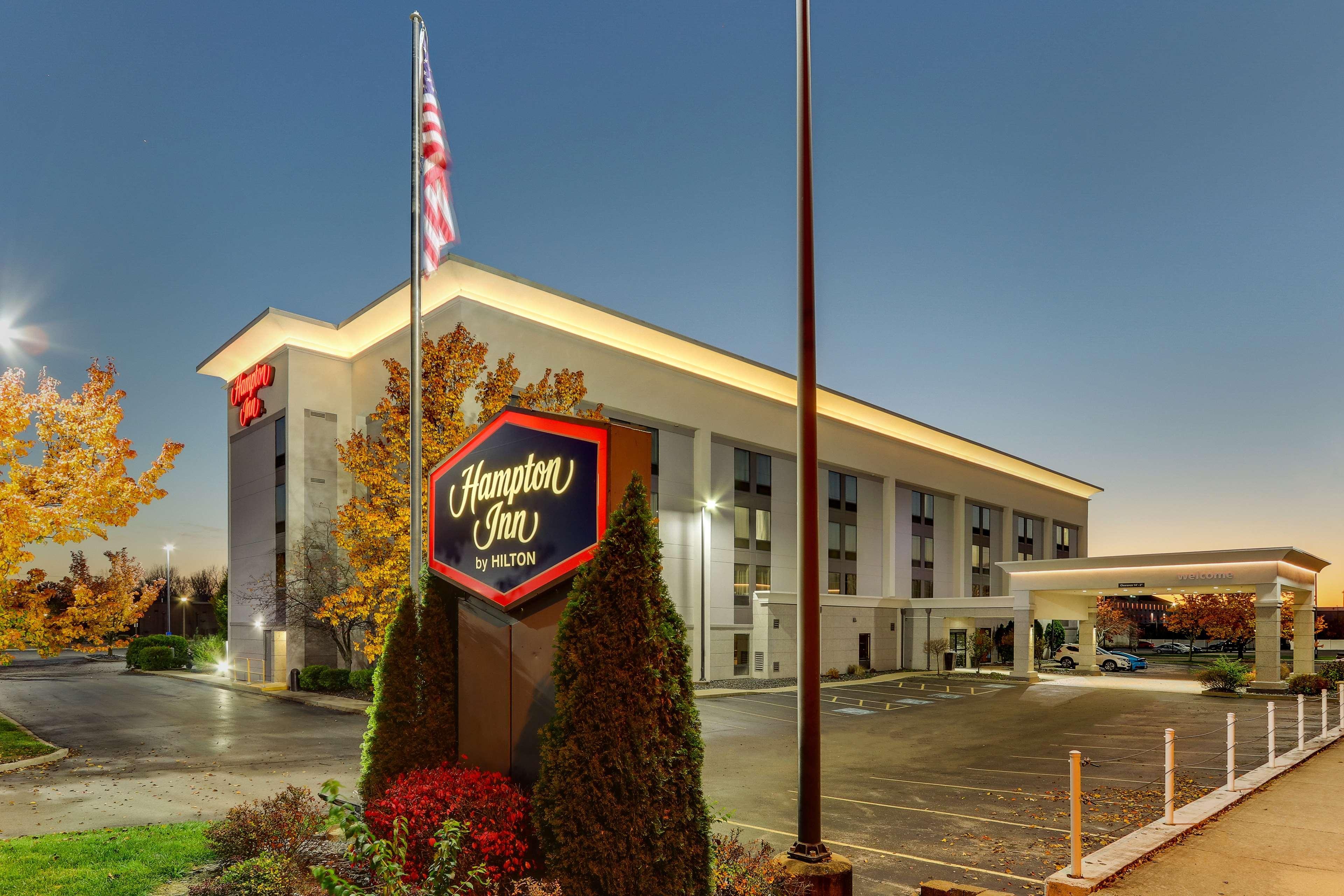 Hampton Inn Springfield Exteriér fotografie